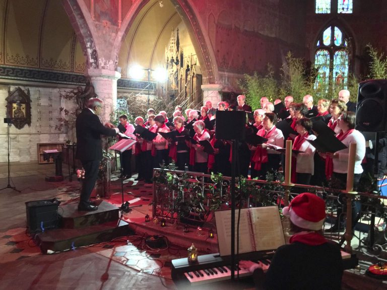 La chorale Scamelvilla offre un concert de Noël en l’Église Saint-Léonard..