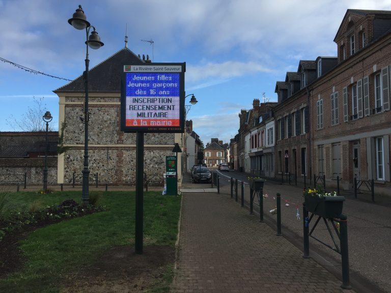 La Rivière St-Sauveur se dote de panneaux d’informations lumineux…