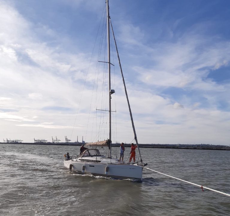 Un voilier de 11 mètres secouru par la SNSM Honfleur