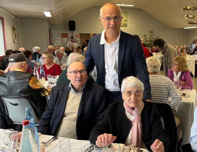 La Rivière Saint-Sauveur : 134 convives au repas des anciens