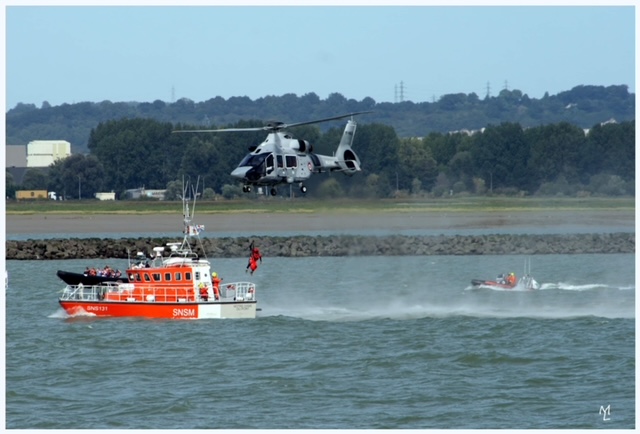 Honfleur : Exercice d’hélitreuillage pour la SNSM